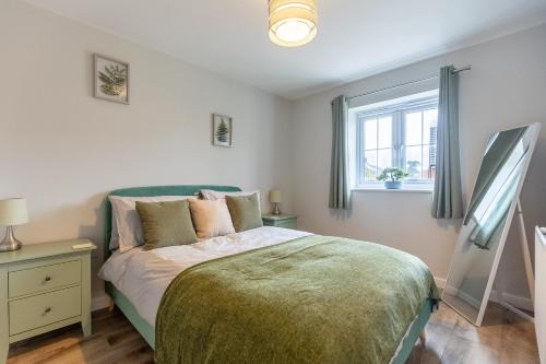 BLOSSOM LODGE - Spacious 3 Bed Property with Large Garden Space