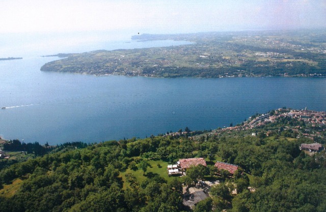 BLU Flat (2 pax) + 2 Bunks Bed, FIOCCHINA magic place - Salò - Garda Lake