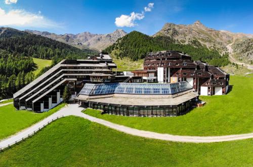 Blu Hotel Senales Zirm-Cristal