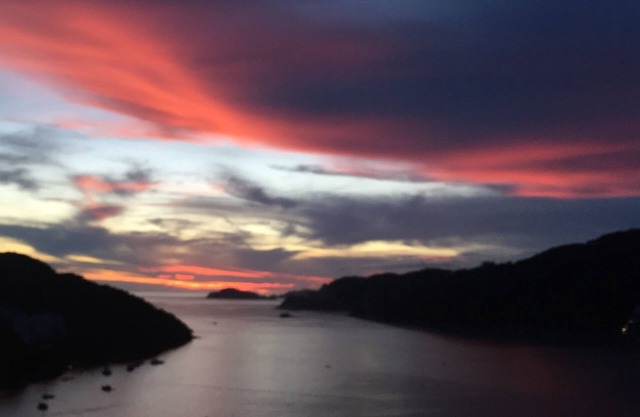Blue Acapulco Diamante, Seaview