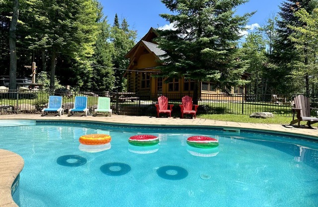 Blue Bear Spa ,private pool & lake access