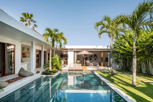Blue Door Villa, Central Canggu