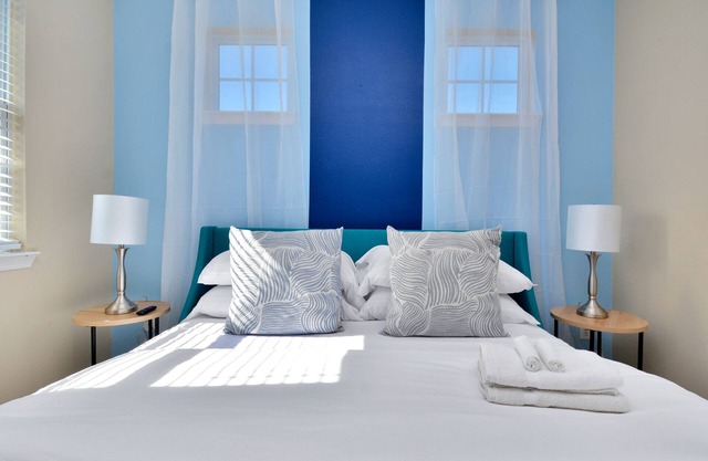 ★Blue Dreams★ - New Houston Area Paradise!