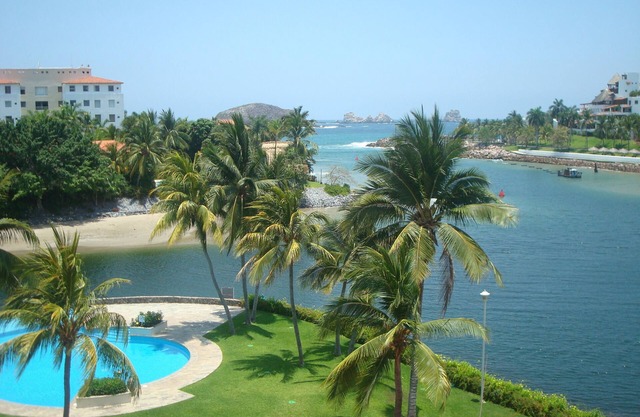 Blue Flag Certified Beach, Marina, Golf, Sports, Gastronomy and Romance Relax