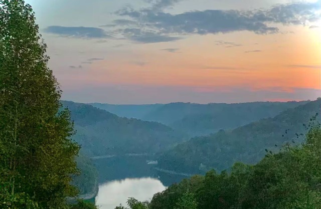 Blue Haven on Center Hill Lake