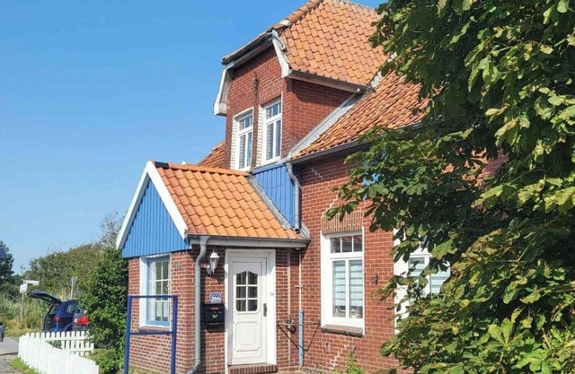 Blue House Apartment Anker