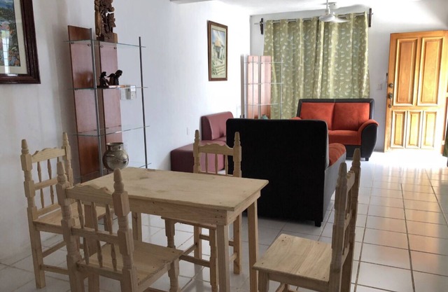 Blue house - near to bus station - capacity: 4-6 persons