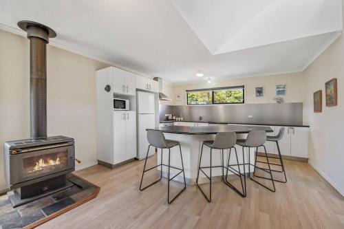 Blue Lagoon Coastal Retreat - Falmouth