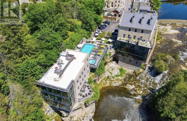Blue Lagoon | Elora - Pool & Coastal Tinyhome