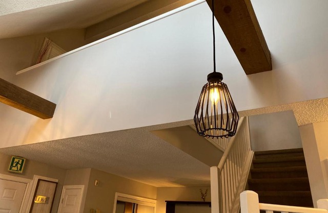 Blue Mountain 2 Story Studio Loft
