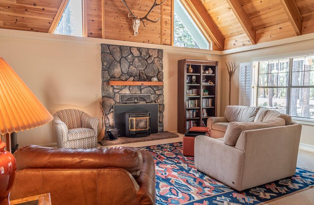 Blue Ridge Chalet: Light & Bright Mountain Cabin