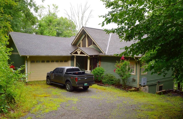 Blue Ridge Mountain Getaway In Springdale Country Club (Gated Community)