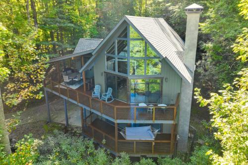 Blue Ridge Pkwy View and Deck Brevard Home!