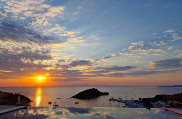 Blue Sea House with amazing sea view and private pool