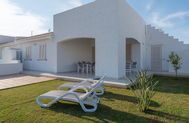 Blue Sea Villas with Garden View by Wonderful Italy