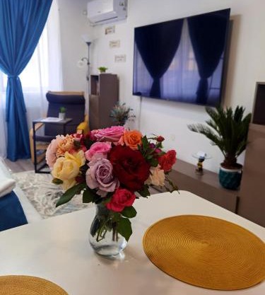 Blue Shades Studio