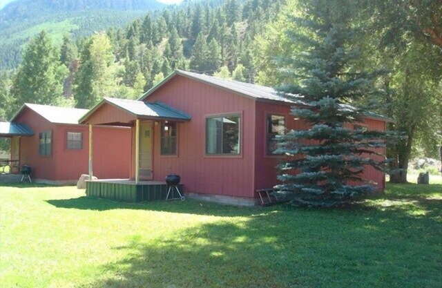 Blue Sky Cabin - Cute Cabin Along the Lake Fork of the Gunnision