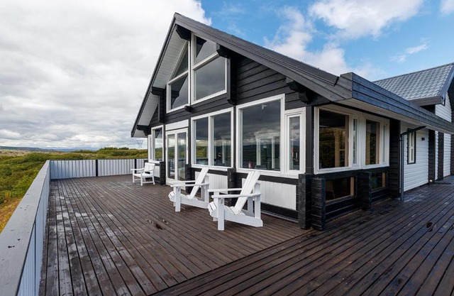 Blue Viking Luxury Cabin