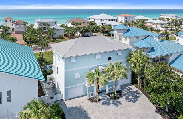 Blue Water Escape - Crystal Beach, Gulf Views, Private + Community Pool!