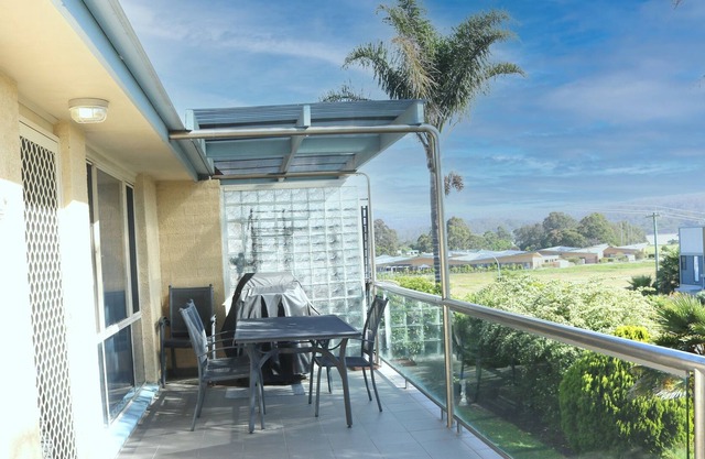 Blue Waters Unit 4 - 5+ nights