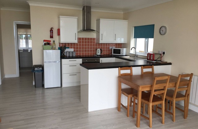 Bluebird - Coastal Charm in Carmarthenshire
