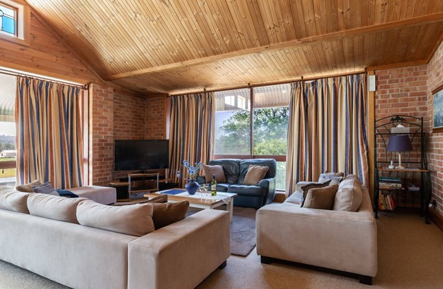 Bluebush Estate - The Chalet