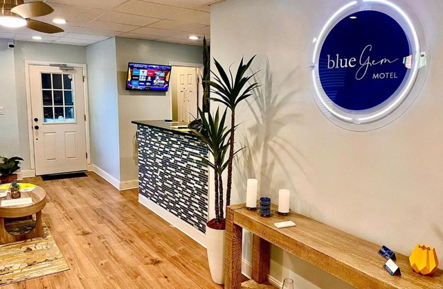 BlueGem Motel
