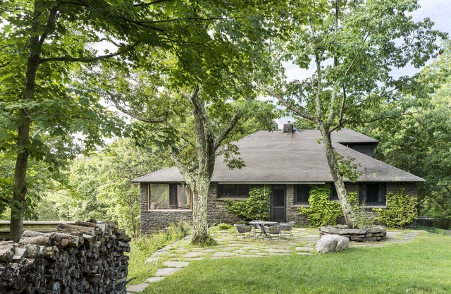 Bluestone Lodge ~ Comfort and Style in a Secluded Catskill Mountains Setting