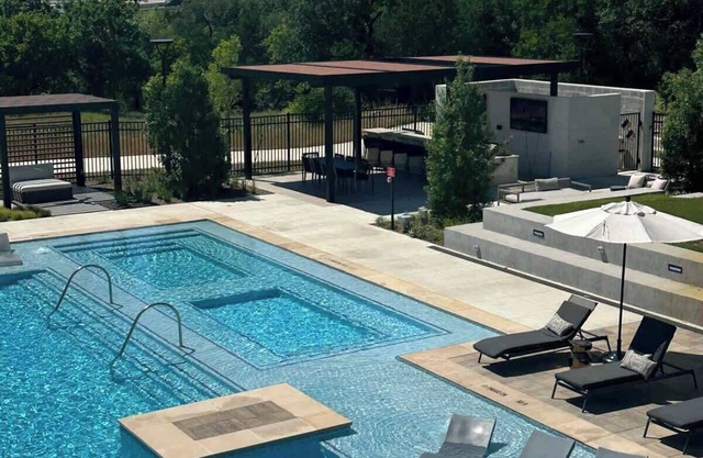 Bluey: Near Domain + Gym | Pool | Game Room & EV