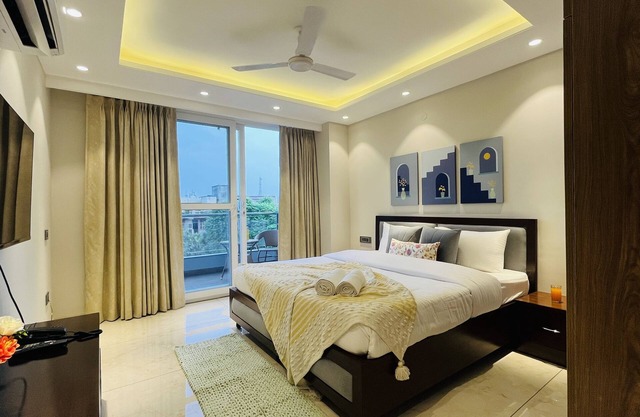 BluO 1BHK Suite - Balcony, Lift, Gym, Parkingn
