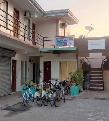 BM Island Inn