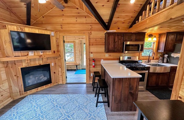 BMV7 Tiny Home village near Bretton Woods