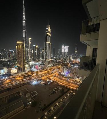 bnbmehomes - Downtown Views II