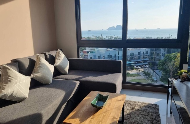 BO403 - Great Seaview One Bedroom With 2 Beds and Big Balcony