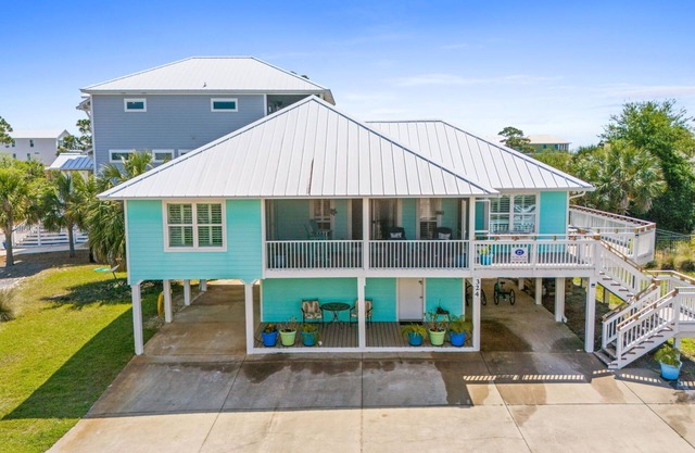 Boat Parking, Pet Friendly, Screened Porch, Private Beach Access