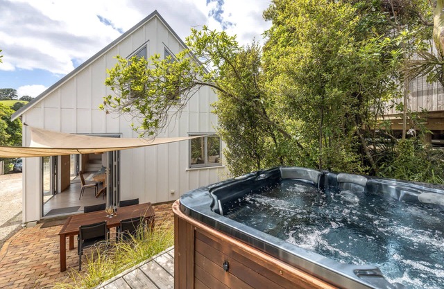 Boathouse Onetangi | Stay Waiheke