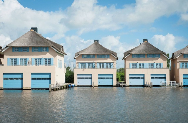 Boathouse Villa near Stavoren with view