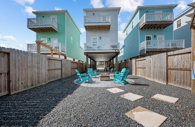Boatman's Bayside Bungalow, San Leon TXn