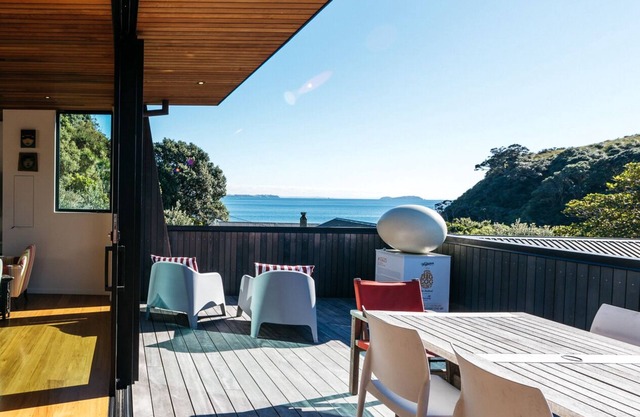 BOATSHED COVE | Coast and Country | WINTER DEAL - Stay for 3, Pay for 2