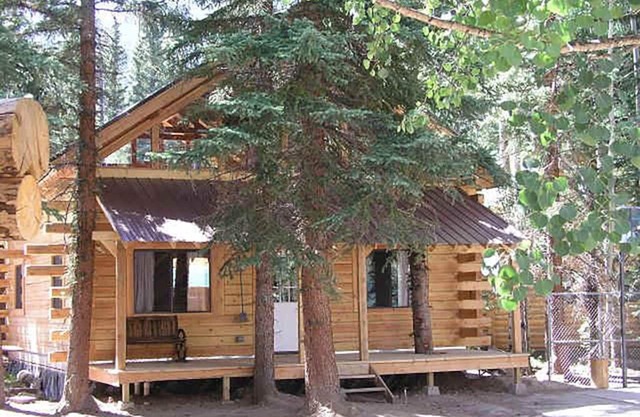 Bobcat Log home 4 bd 2 bth on the river waterfall view porch ATV drive-in/out