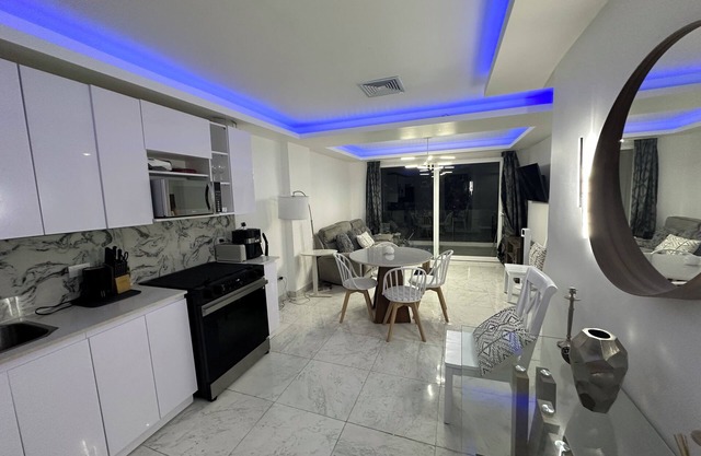 Boca Beach Residence- Charming 1-bedroom Apt with amazing ocean view