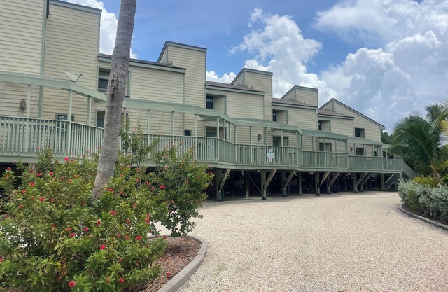 Bocilla Island Club Unit C-13
