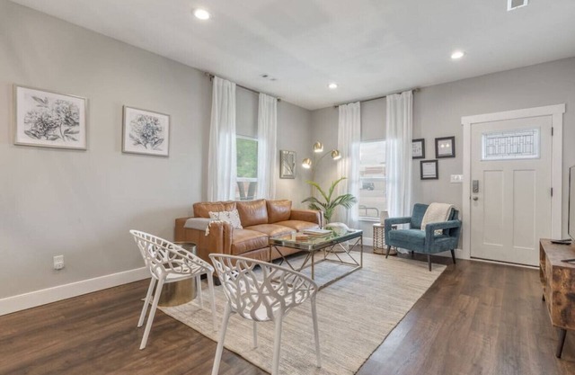 BOHO Bungalow|KS Bed|Near Expo/Downtown/TU