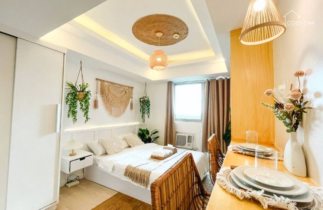 Boho-Themed Studio with Pool View Balcony, Netflix, Karaoke & Boardgames