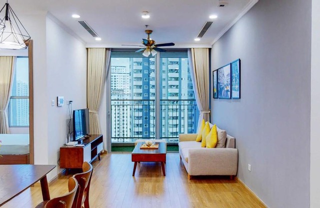 BOM HOMES VINHOMES GARDENIA LUXURY APARTMENt