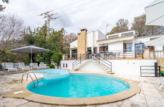 Bon Jardi - with private swimming pool