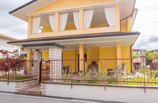 Bonatti by Interhome