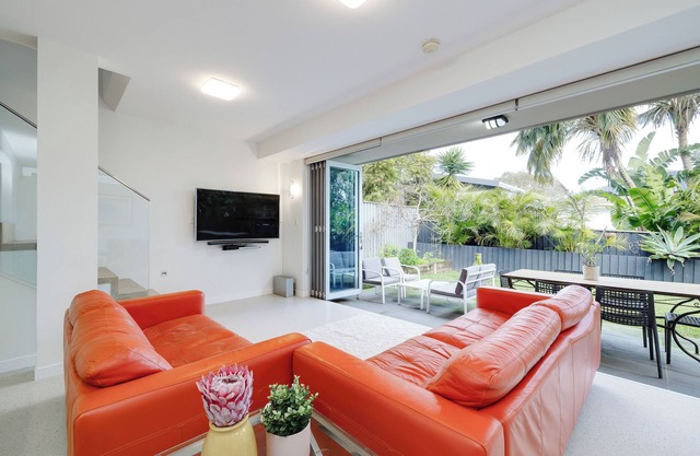 Bondi Holiday Home Garden Apartment