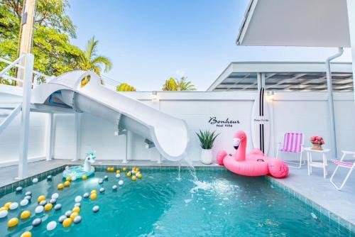 Bonheur Pool Villa