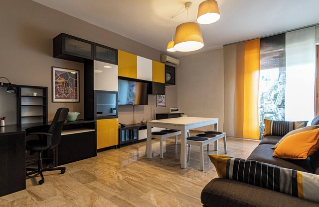 Boninsegna 1 - Two Bedroom Apartment, Sleeps 4